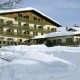 s�sz�ll�s: Alaska residence